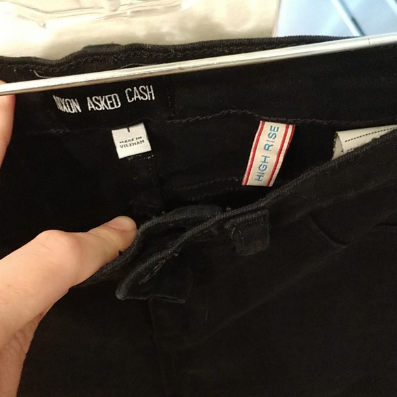 High Rise Black Jeans - Picture 4 of 4